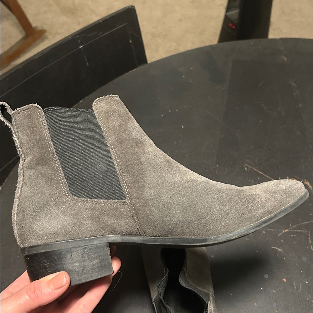 Steve Madden Gray Ankle Booties